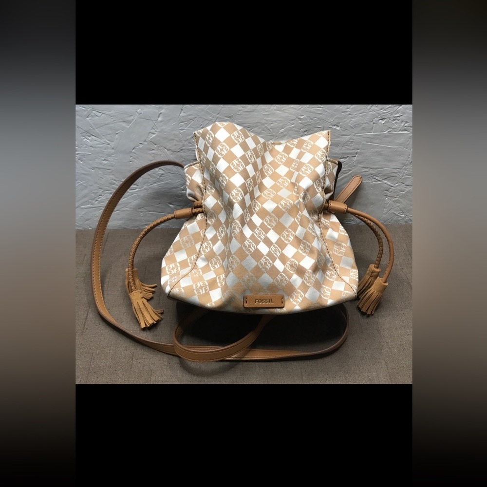 Fossil Rayna Drawstring Tassel Adjustable Crossbody Tan Cream Jacquard Excellent